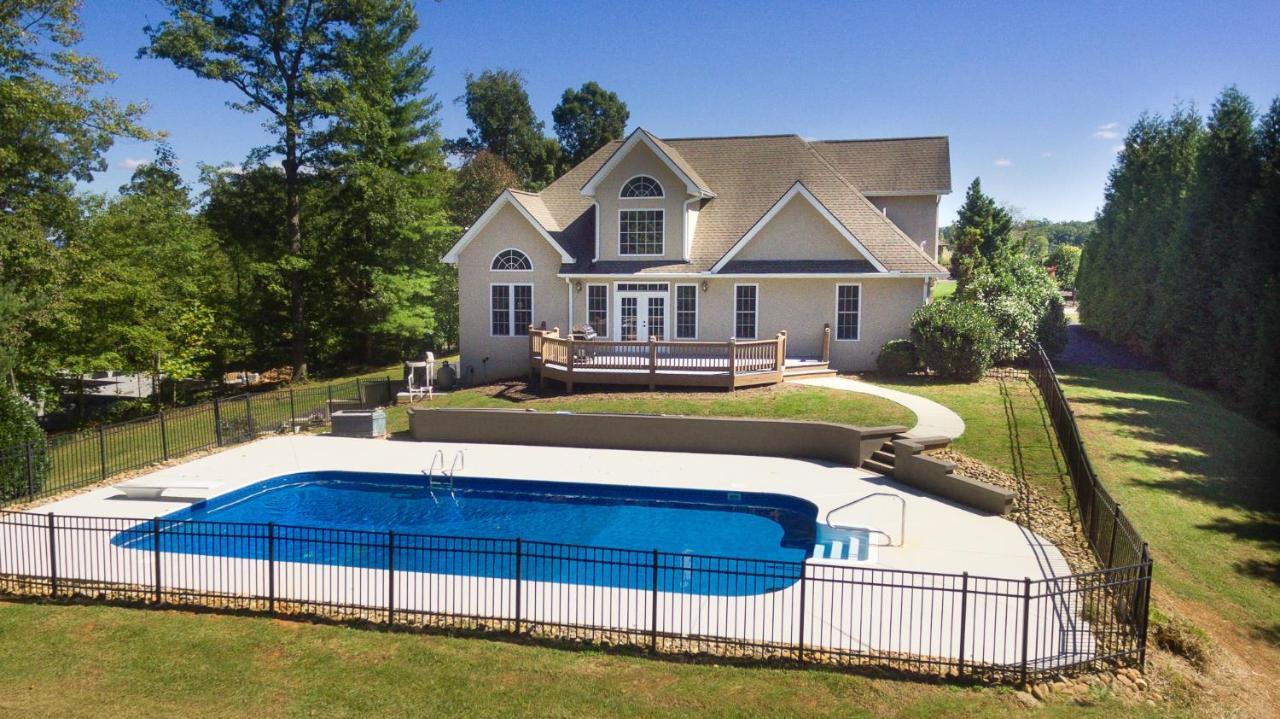 Luxurious House With Pool Near Asheville By Mighty Tree Properties Leicester Exterior foto