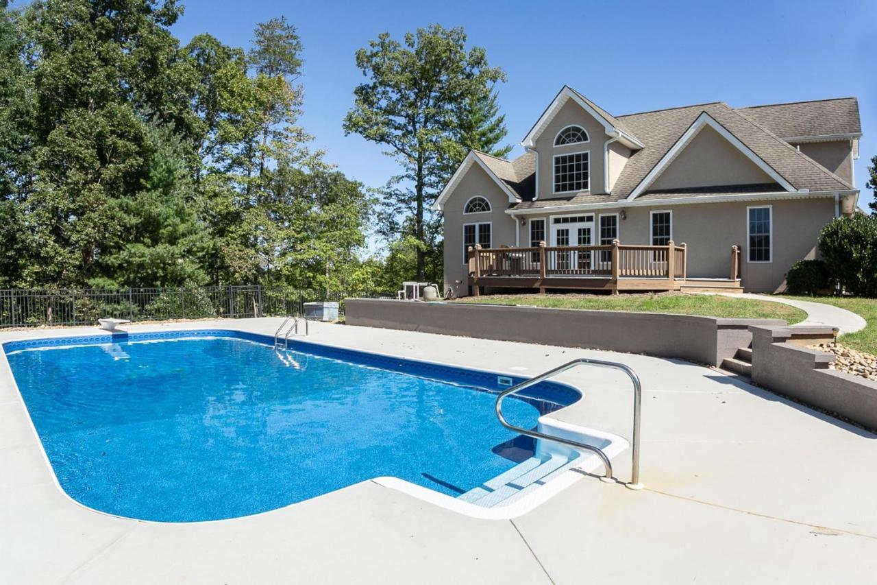 Luxurious House With Pool Near Asheville By Mighty Tree Properties Leicester Exterior foto